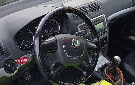 Skoda Octavia, 2010 год, 800 000 рублей, 3 фотография