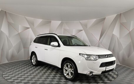Mitsubishi Outlander III рестайлинг 3, 2013 год, 1 125 000 рублей, 3 фотография