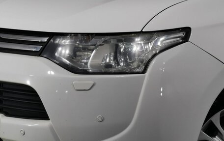Mitsubishi Outlander III рестайлинг 3, 2013 год, 1 125 000 рублей, 10 фотография