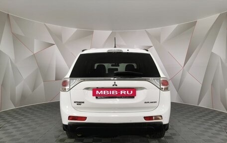 Mitsubishi Outlander III рестайлинг 3, 2013 год, 1 125 000 рублей, 8 фотография