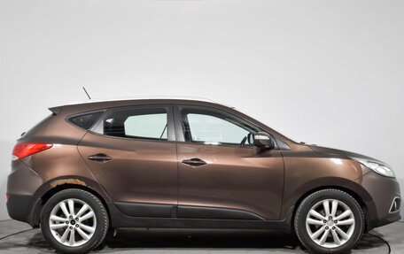 Hyundai ix35 I рестайлинг, 2010 год, 999 000 рублей, 4 фотография