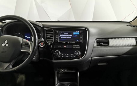 Mitsubishi Outlander III рестайлинг 3, 2013 год, 1 125 000 рублей, 15 фотография