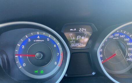 Hyundai Elantra V, 2014 год, 1 000 000 рублей, 15 фотография