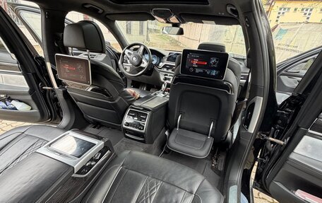 BMW 7 серия, 2017 год, 3 900 000 рублей, 8 фотография