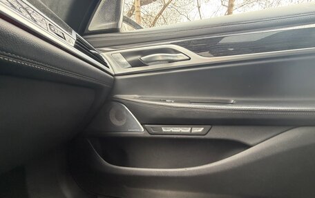 BMW 7 серия, 2017 год, 3 900 000 рублей, 9 фотография