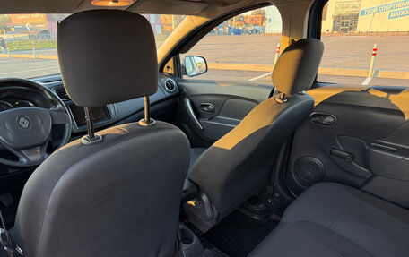 Renault Logan II, 2014 год, 700 000 рублей, 13 фотография