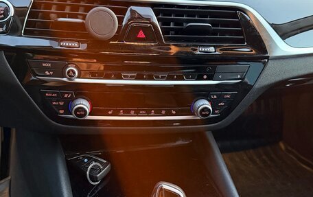 BMW 5 серия, 2018 год, 3 600 000 рублей, 9 фотография