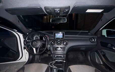 Mercedes-Benz A-Класс, 2013 год, 1 600 000 рублей, 11 фотография
