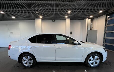 Skoda Octavia, 2018 год, 1 690 000 рублей, 2 фотография