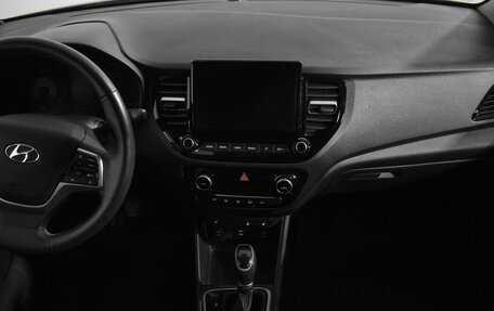 Hyundai Solaris II рестайлинг, 2022 год, 1 529 000 рублей, 13 фотография
