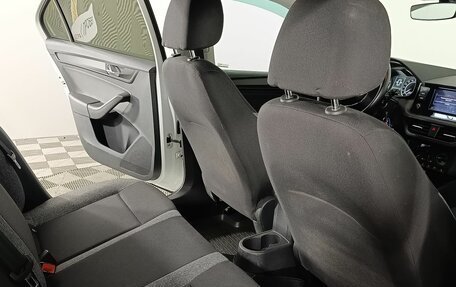 Skoda Rapid II, 2021 год, 1 600 000 рублей, 14 фотография