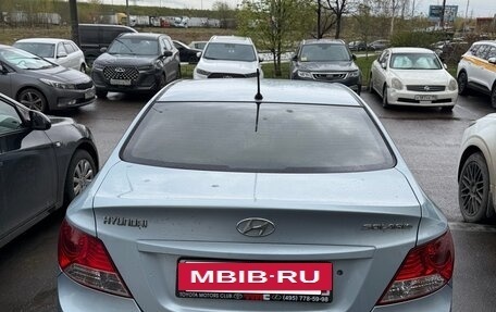 Hyundai Solaris II рестайлинг, 2011 год, 950 000 рублей, 6 фотография