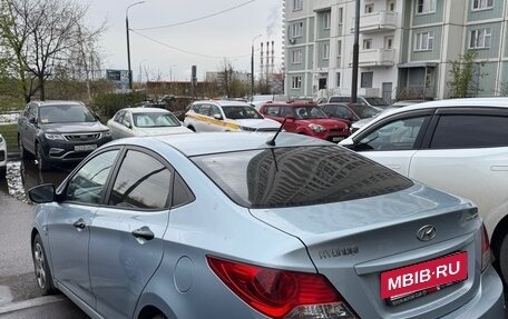 Hyundai Solaris II рестайлинг, 2011 год, 950 000 рублей, 7 фотография