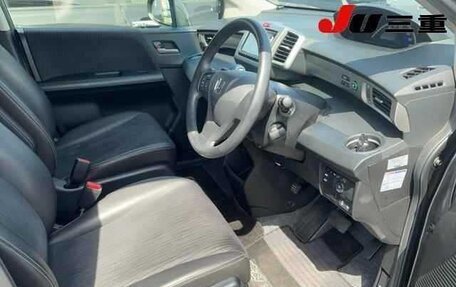 Honda Freed I, 2014 год, 750 000 рублей, 6 фотография