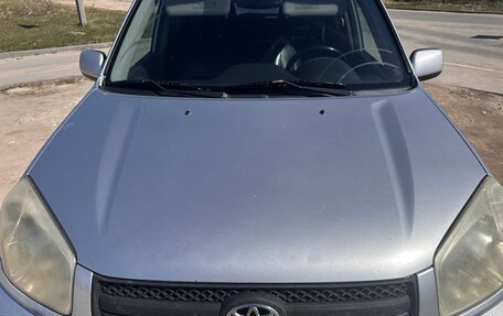Toyota RAV4, 2004 год, 600 000 рублей, 2 фотография