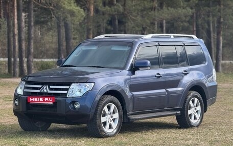 Mitsubishi Pajero IV, 2007 год, 1 300 000 рублей, 3 фотография