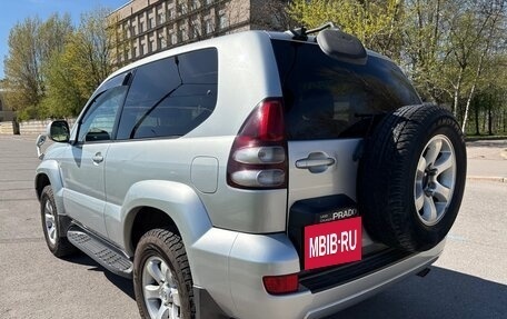 Toyota Land Cruiser Prado 120 рестайлинг, 2002 год, 1 950 000 рублей, 5 фотография