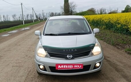 Nissan Tiida, 2011 год, 700 000 рублей, 2 фотография