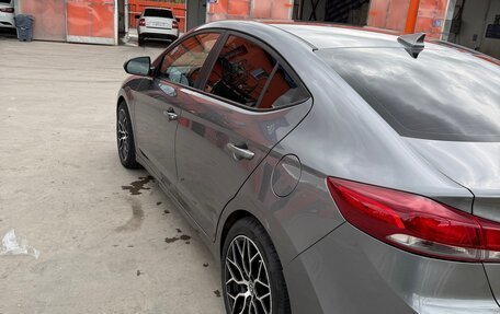 Hyundai Elantra VI рестайлинг, 2018 год, 1 500 000 рублей, 2 фотография