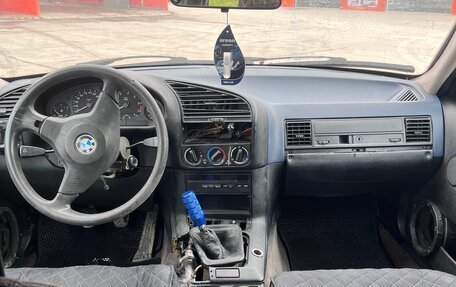 BMW 3 серия, 1993 год, 300 000 рублей, 10 фотография