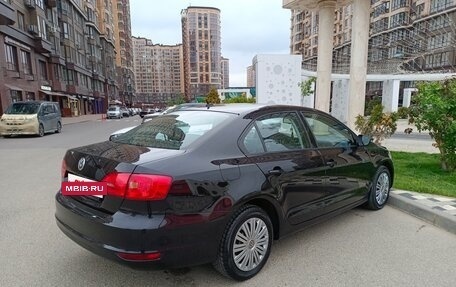 Volkswagen Jetta VI, 2011 год, 910 000 рублей, 8 фотография