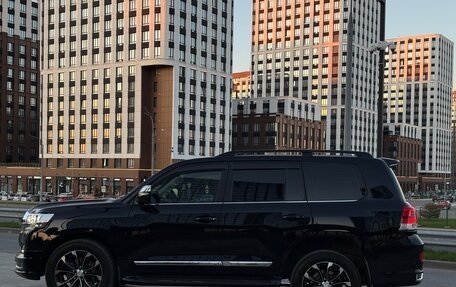 Toyota Land Cruiser 200, 2017 год, 6 700 000 рублей, 3 фотография