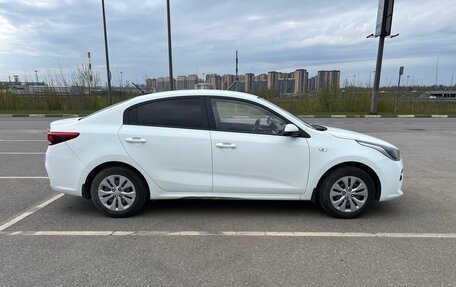 KIA Rio IV, 2018 год, 1 450 000 рублей, 3 фотография