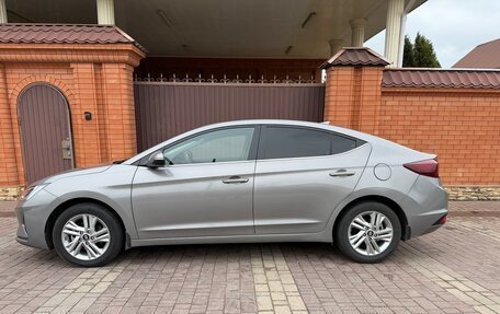 Hyundai Elantra, 2020 год, 1 900 000 рублей, 4 фотография