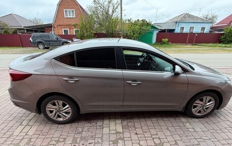 Hyundai Elantra, 2020 год, 1 900 000 рублей, 5 фотография