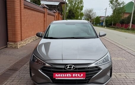 Hyundai Elantra, 2020 год, 1 900 000 рублей, 2 фотография