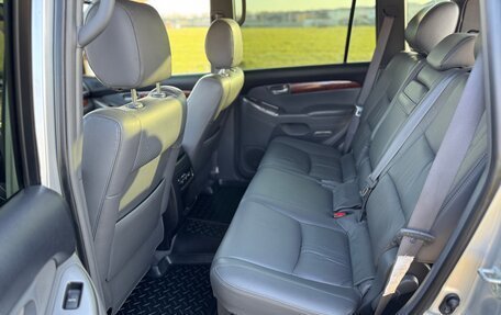 Toyota Land Cruiser Prado 120 рестайлинг, 2006 год, 2 370 000 рублей, 21 фотография