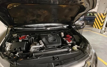 Mitsubishi Pajero Sport III рестайлинг, 2017 год, 2 250 000 рублей, 7 фотография