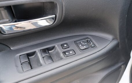 Mitsubishi Outlander III рестайлинг 3, 2014 год, 2 100 000 рублей, 24 фотография