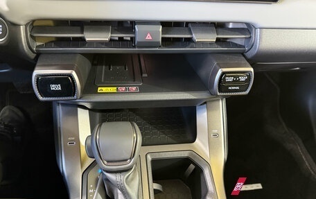 Toyota RAV4, 2026 год, 4 299 000 рублей, 19 фотография
