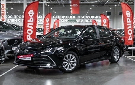 Toyota Camry, 2021 год, 3 050 000 рублей, 9 фотография