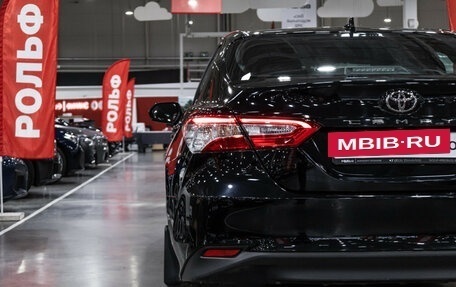 Toyota Camry, 2021 год, 3 050 000 рублей, 17 фотография