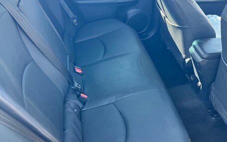 Toyota Prius IV XW50, 2016 год, 1 640 000 рублей, 11 фотография