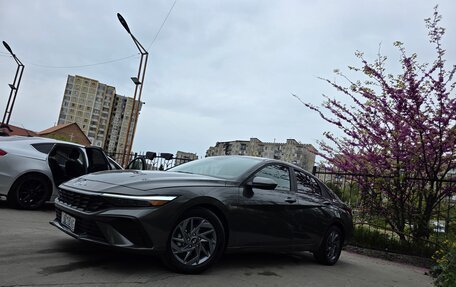Hyundai Elantra, 2024 год, 2 290 000 рублей, 4 фотография