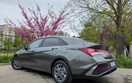 Hyundai Elantra, 2024 год, 2 290 000 рублей, 15 фотография
