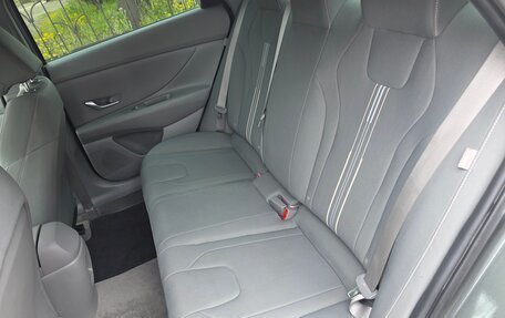 Hyundai Elantra, 2024 год, 2 290 000 рублей, 19 фотография