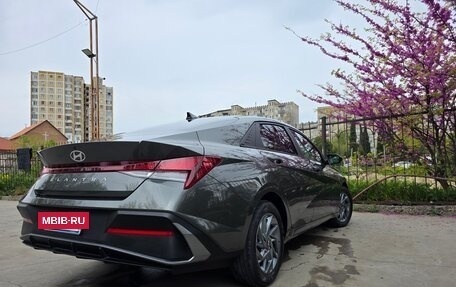 Hyundai Elantra, 2024 год, 2 290 000 рублей, 12 фотография