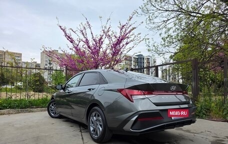 Hyundai Elantra, 2024 год, 2 290 000 рублей, 14 фотография