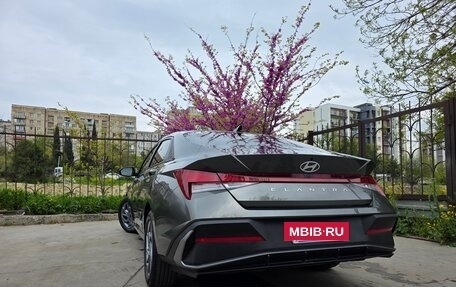 Hyundai Elantra, 2024 год, 2 290 000 рублей, 13 фотография