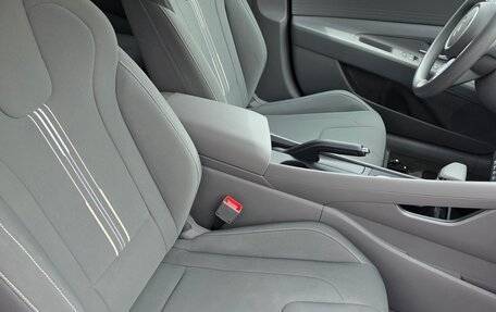 Hyundai Elantra, 2024 год, 2 290 000 рублей, 20 фотография