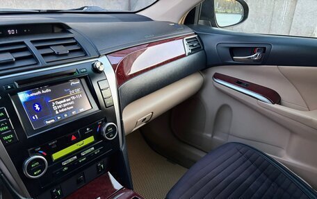 Toyota Camry, 2012 год, 1 700 000 рублей, 6 фотография
