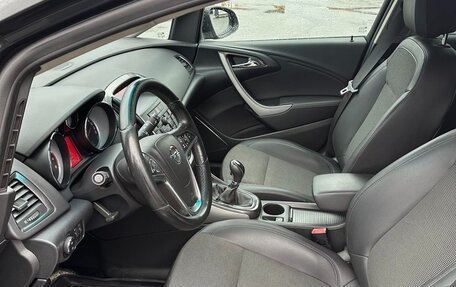 Opel Astra J, 2011 год, 640 000 рублей, 8 фотография