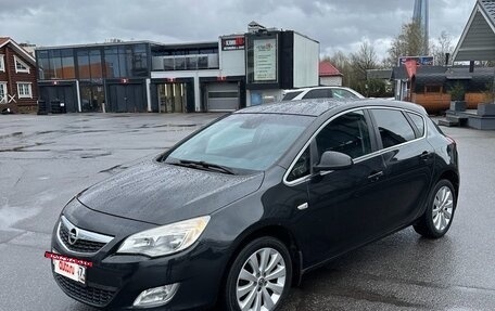 Opel Astra J, 2011 год, 640 000 рублей, 3 фотография