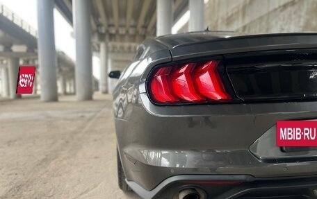 Ford Mustang VI рестайлинг, 2020 год, 3 330 000 рублей, 6 фотография