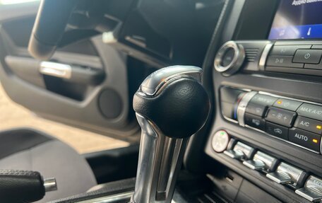 Ford Mustang VI рестайлинг, 2020 год, 3 330 000 рублей, 22 фотография