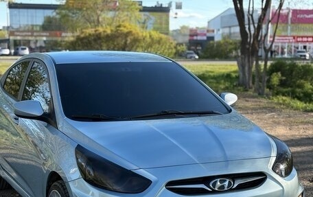 Hyundai Solaris II рестайлинг, 2013 год, 655 000 рублей, 3 фотография